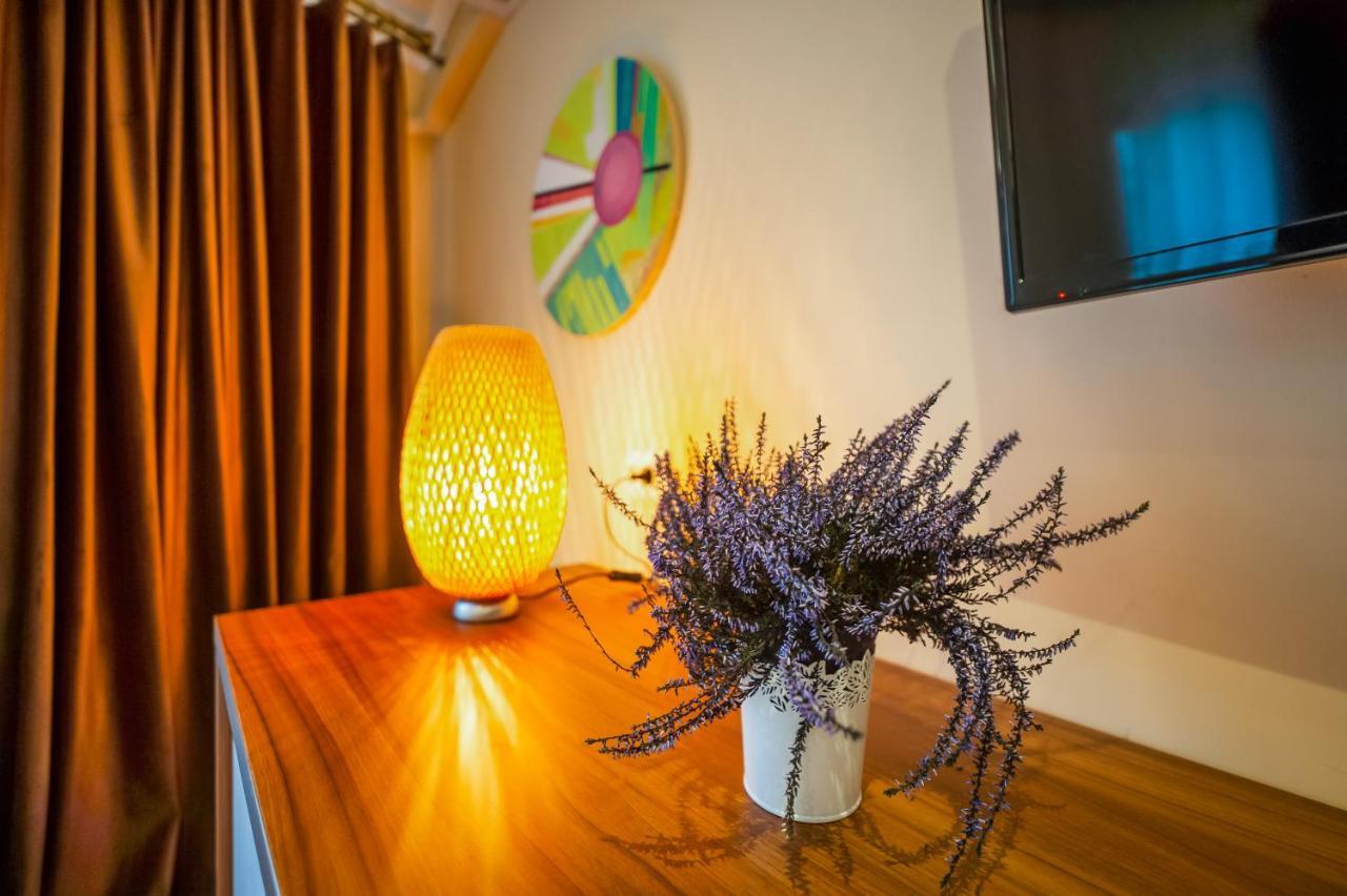 Bucur 9 Hotel Bukarest Eksteriør billede